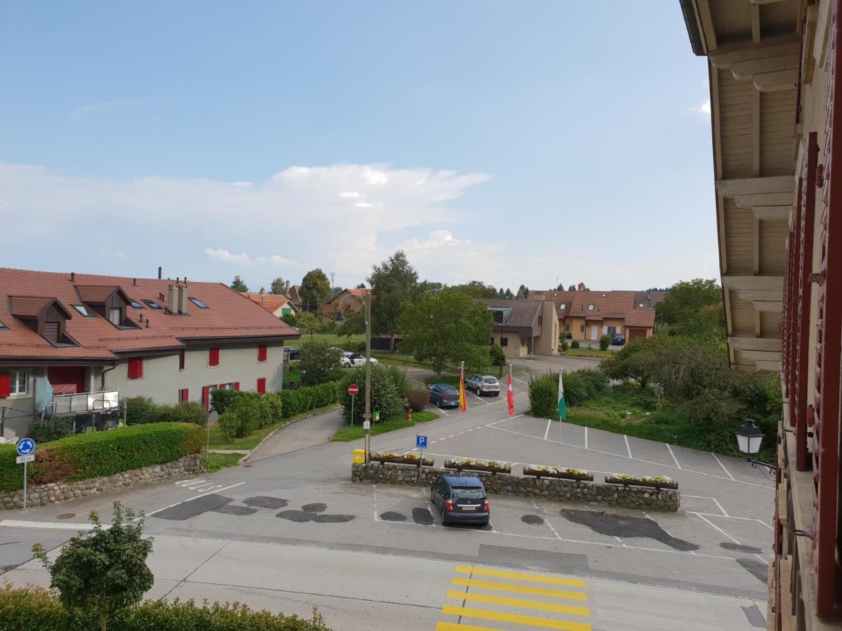 Auberge De Ballens Buitenkant foto