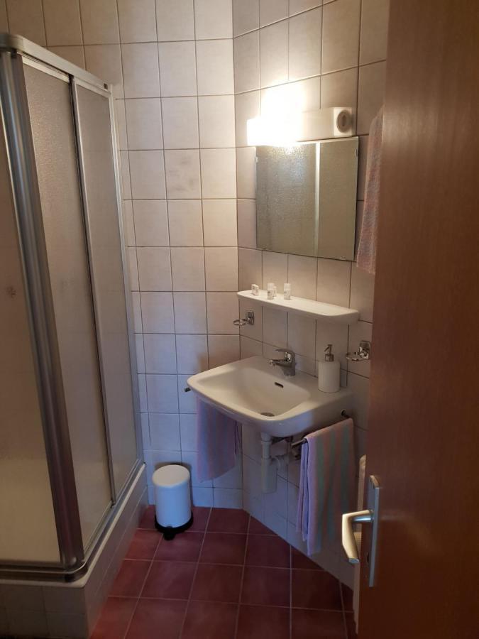 Auberge De Ballens Buitenkant foto