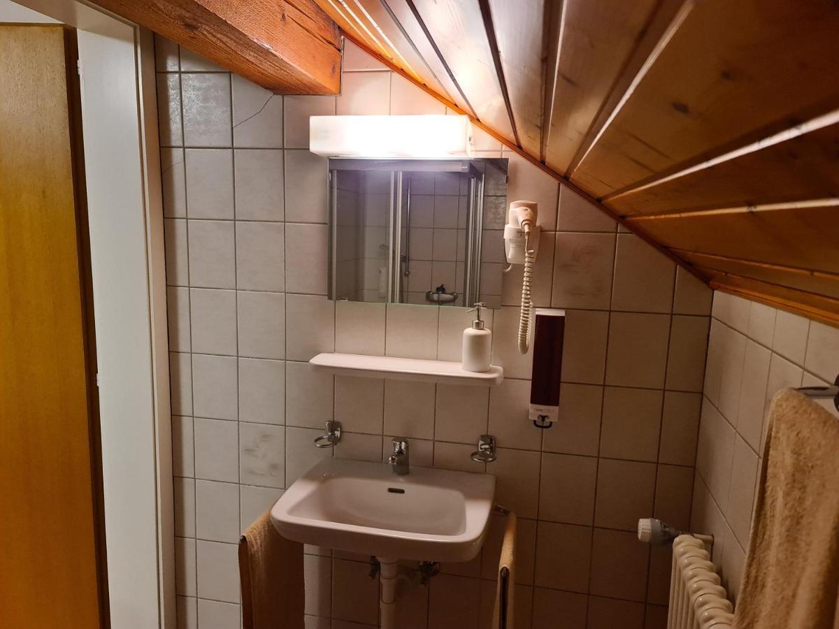 Auberge De Ballens Buitenkant foto